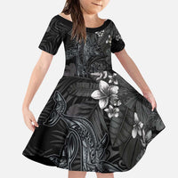 Hawaiian Tropical Plants and Tribal Whales Family Matching Short Sleeve Bodycon Dress and Hawaiian Shirt Polynesian Art Tattoo Grayscale LT03 Daughter's Dress Black - Polynesian Pride