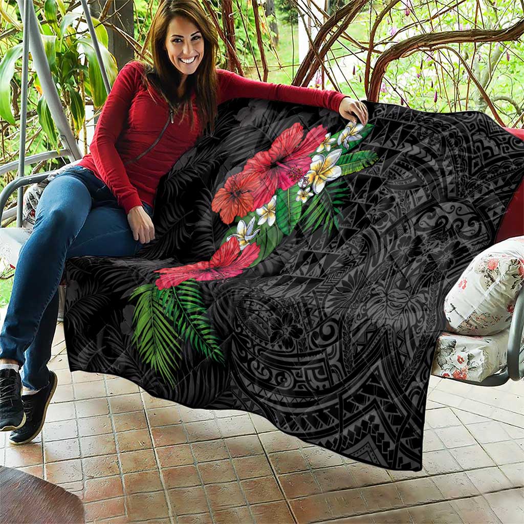 Hawaiian Tropical Plants Quilt Kakau Tattoo and Polynesian Pattern Half Black Color