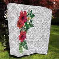 Hawaiian Tropical Plants Quilt Kakau Tattoo and Polynesian Pattern Half White Color