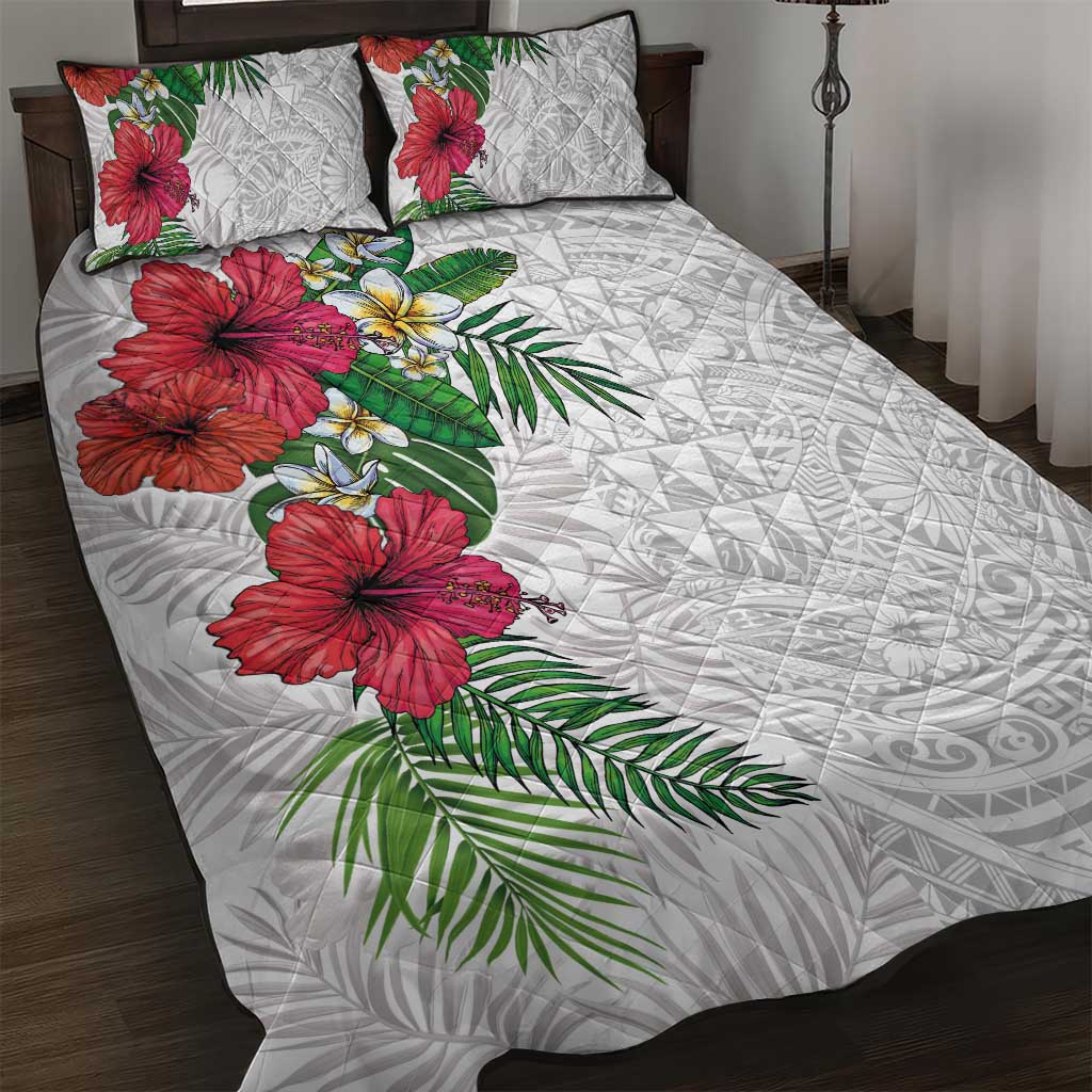 Hawaiian Tropical Plants Quilt Bed Set Kakau Tattoo and Polynesian Pattern Half White Color