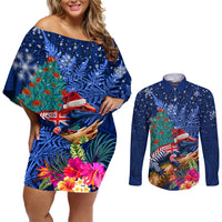 New Zealand Tuatara Christmas Couples Matching Off Shoulder Short Dress and Long Sleeve Button Shirt Silver Fern and Xmas Pohutukawa Tree Blue Color