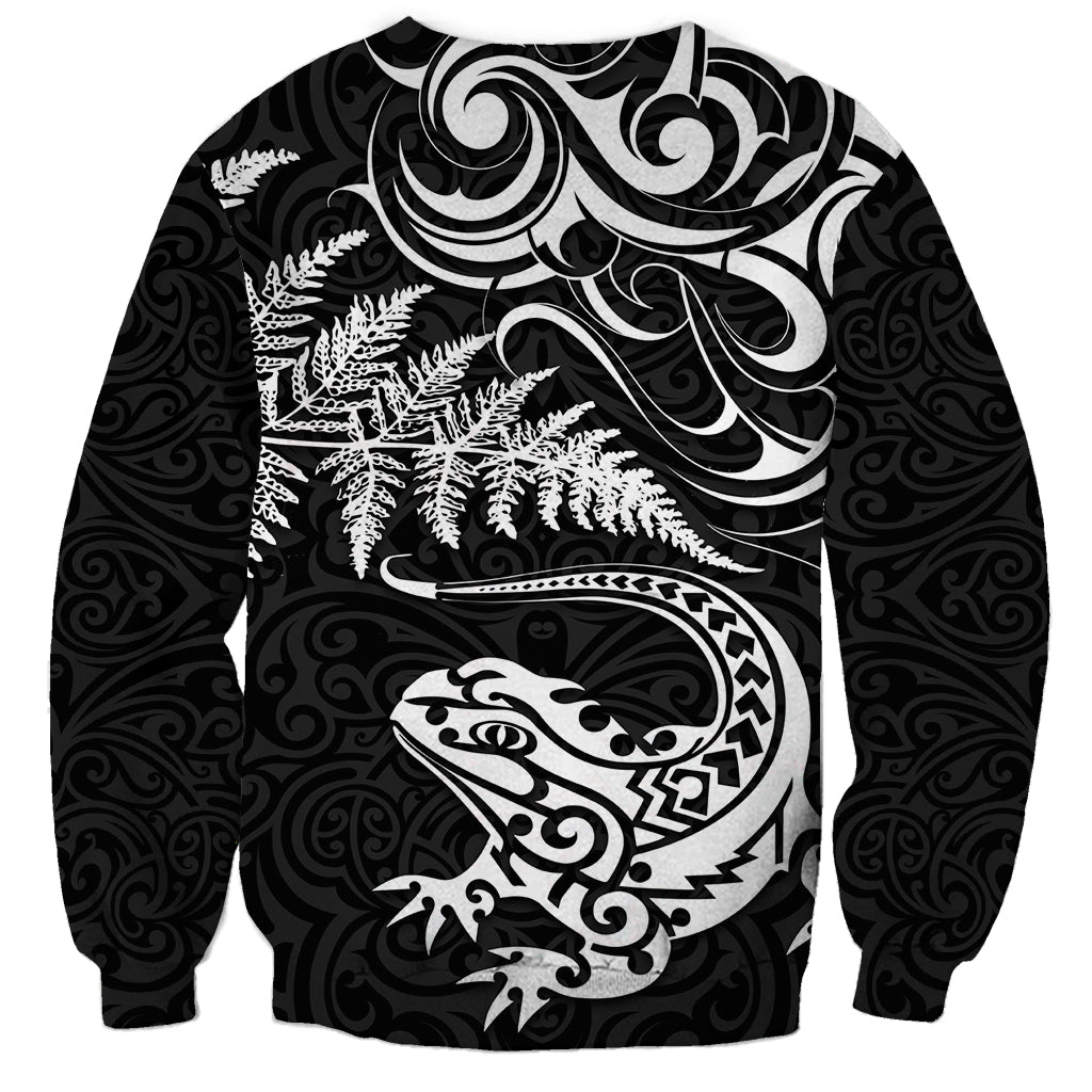 New Zealand Tuatara Tribal Tattoo Sweatshirt Silver Fern and Maori Pattern Black Color