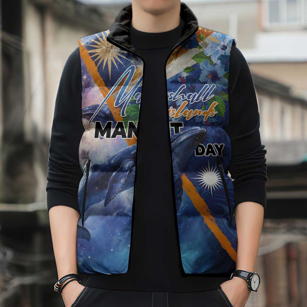 Marshall Islands Manit Day Sleeveless Puffer Jacket Grunge National Flag with Whales and Tribal Tattoos - Polynesian Pride