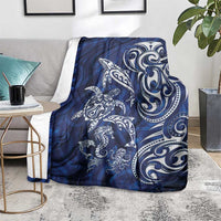 New Zealand Connecting with Seas Blanket Maori Tribal and Sea Animals Tattoo - White Glass Style