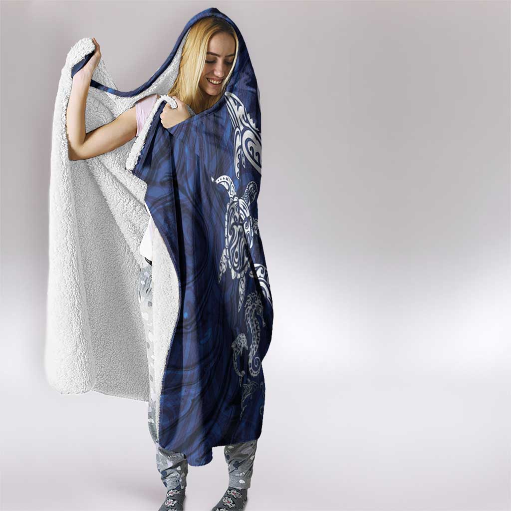 New Zealand Connecting with Seas Hooded Blanket Maori Tribal and Sea Animals Tattoo - White Glass Style