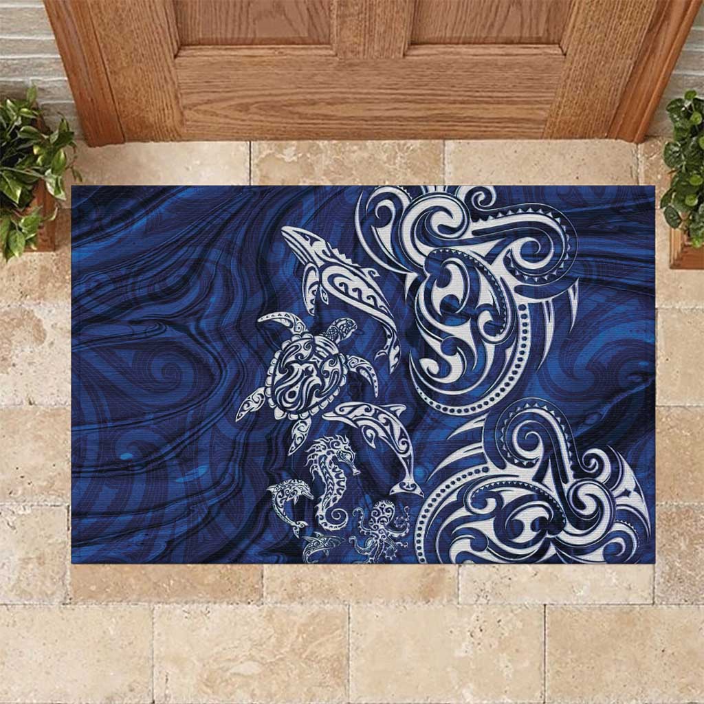 New Zealand Connecting with Seas Rubber Doormat Maori Tribal and Sea Animals Tattoo - White Glass Style