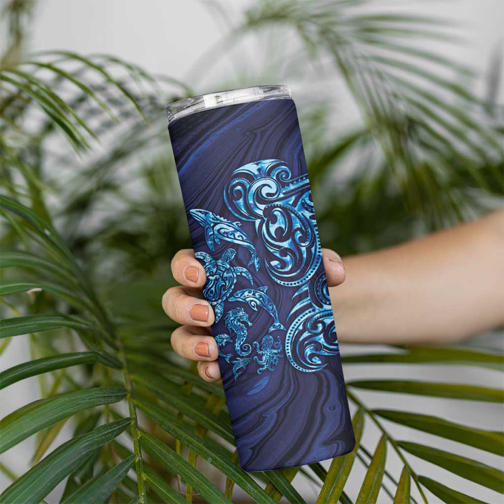 New Zealand Connecting with Seas Skinny Tumbler Maori Tribal and Sea Animals Tattoo - Sea Texture Glass Style