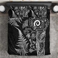New Zealand Sea Animals Bedding Set with Maori Koru Tribal Tattoo and Silver Ferns Black Color