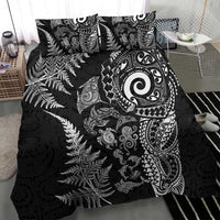 New Zealand Sea Animals Bedding Set with Maori Koru Tribal Tattoo and Silver Ferns Black Color