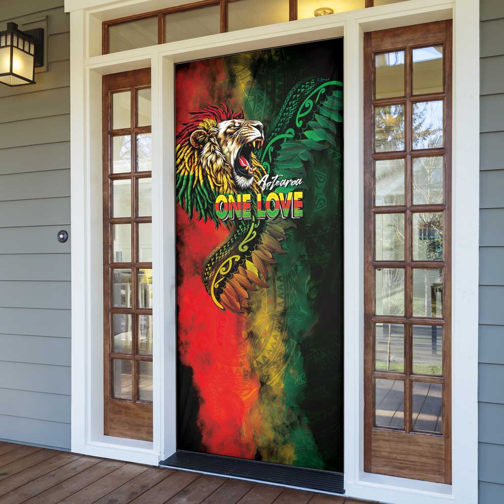 Aotearoa One Love Door Cover Reggae Lion with Kakahu Huruhuru LT03 - Polynesian Pride