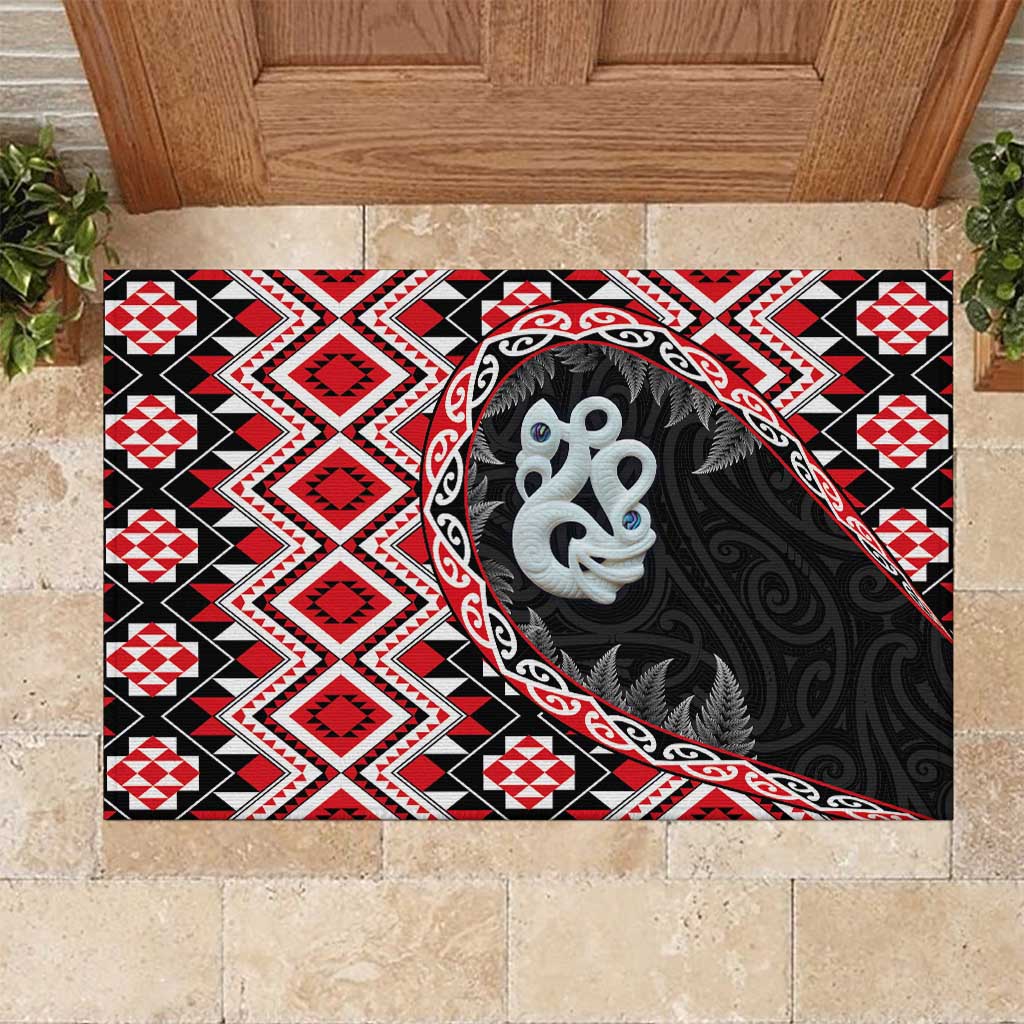 Red Taniko Motif Aotearoa Manaia and Silver Fern Rubber Doormat