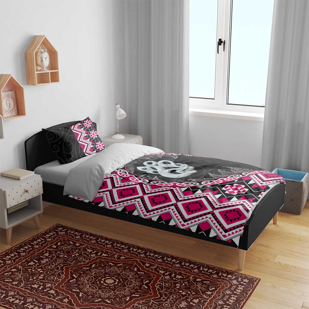 Pink Taniko Motif Aotearoa Manaia and Silver Fern Bedding Set