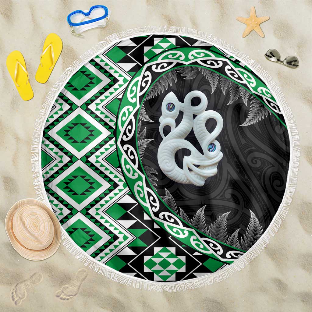 Green Taniko Motif Aotearoa Manaia and Silver Fern Beach Blanket LT03 One Size 150cm Green - Polynesian Pride