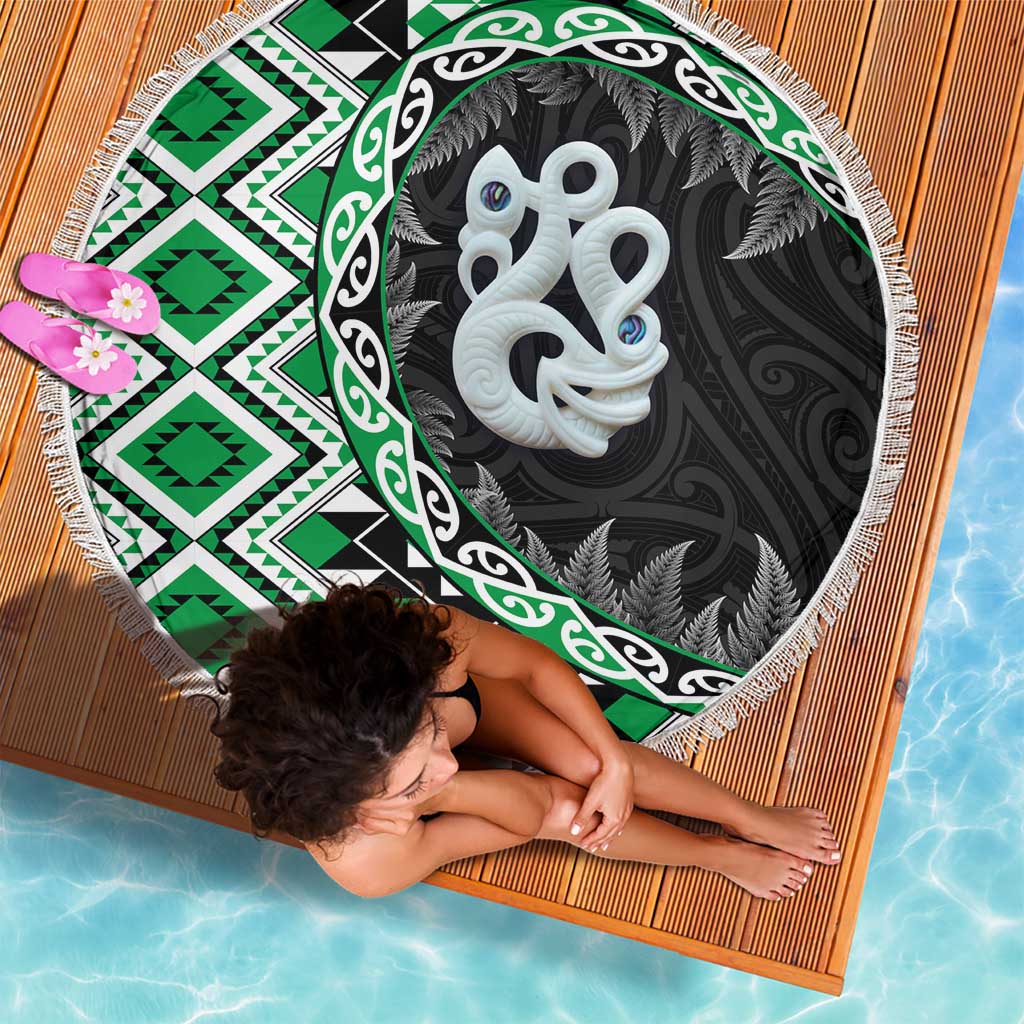 Green Taniko Motif Aotearoa Manaia and Silver Fern Beach Blanket LT03 - Polynesian Pride