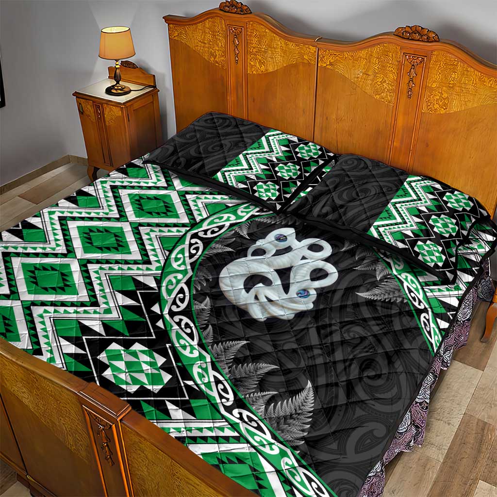 Green Taniko Motif Aotearoa Manaia and Silver Fern Quilt Bed Set