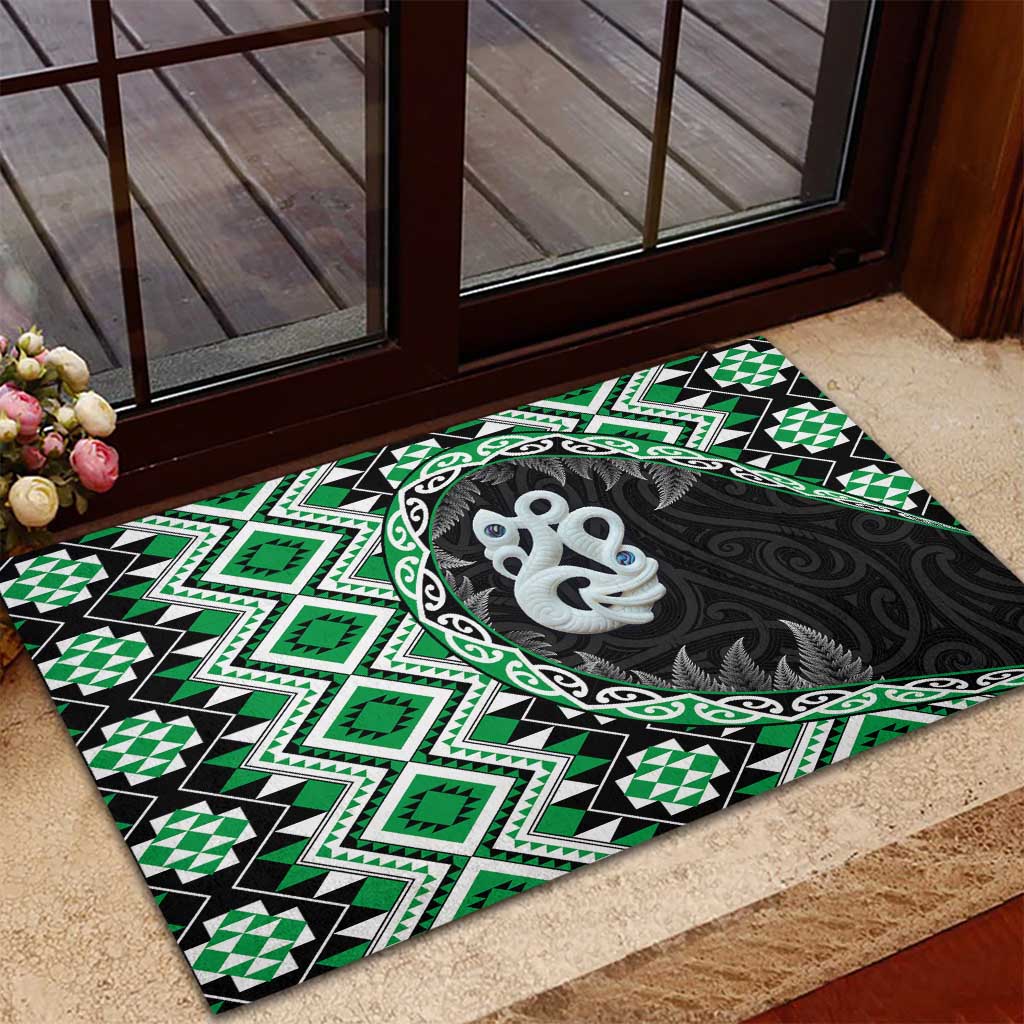 Green Taniko Motif Aotearoa Manaia and Silver Fern Rubber Doormat