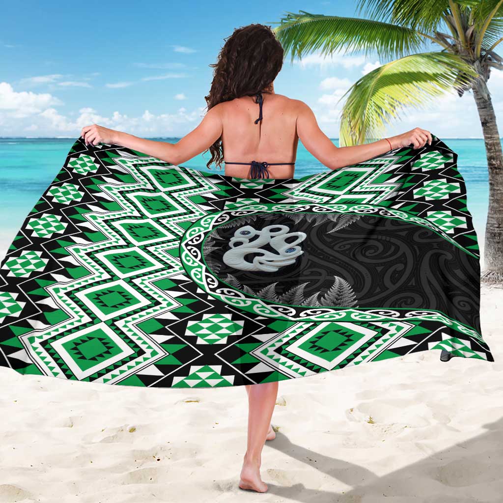 Green Taniko Motif Aotearoa Manaia and Silver Fern Sarong