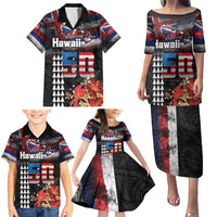 Hawaii Statehood Day Family Matching Puletasi and Hawaiian Shirt 50th state of the United States Kakau Tattoos and Hibiscus Grunge - Polynesian Pride