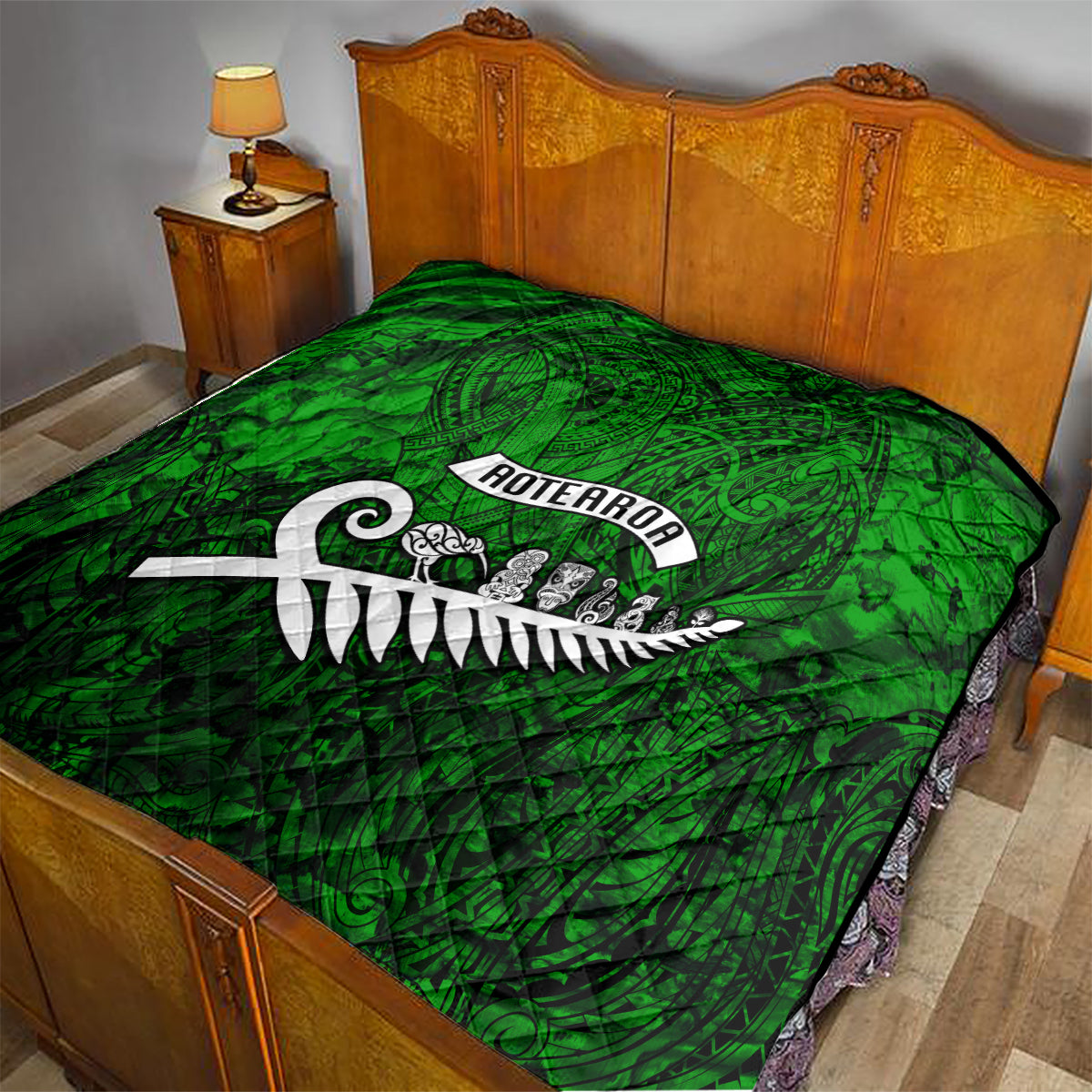 New Zealand Quilt Silver Fern and Maori Symbols Papua Shell Green Style LT03 - Polynesian Pride