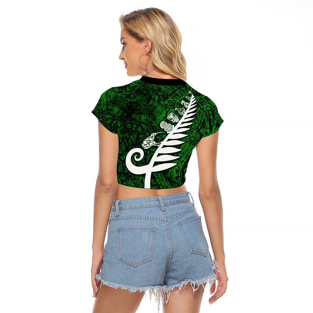 New Zealand Raglan Cropped T Shirt Silver Fern and Maori Symbols Papua Shell Green Style LT03 - Polynesian Pride