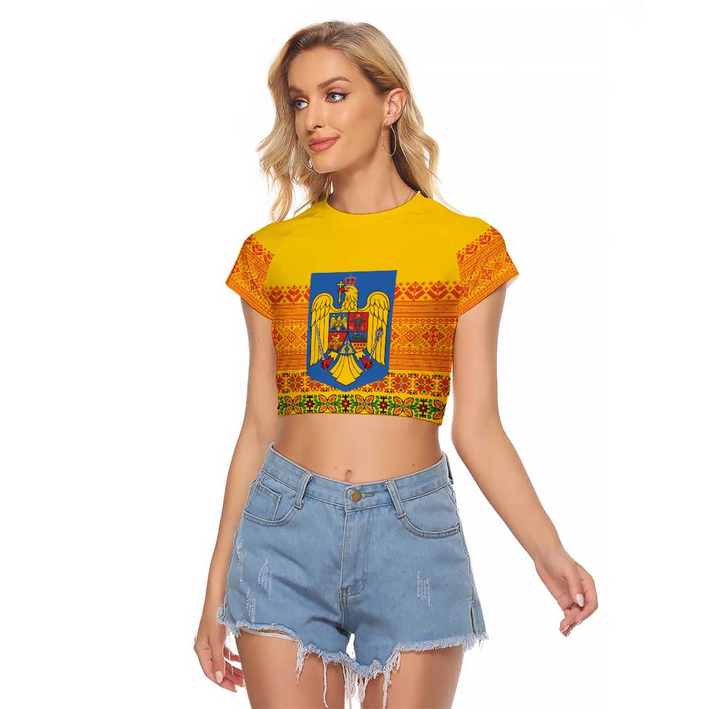 Romania Merry Christmas Raglan Cropped T Shirt Romania Emblem Traditional Folk Art - Polynesian Pride