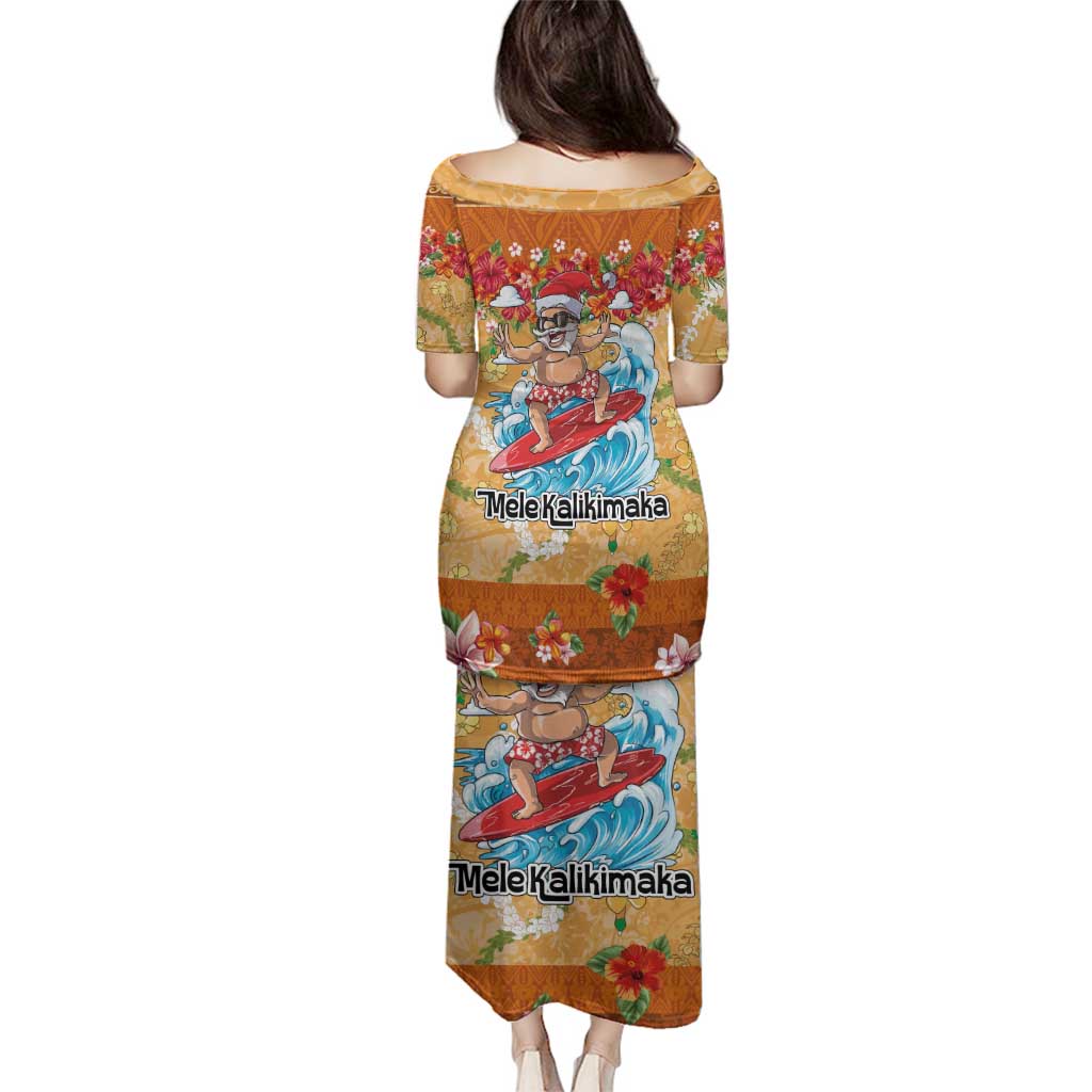Hawaii Mele Kalikimaka Family Matching Puletasi and Hawaiian Shirt Funny Santa Claus Surfing on Tropical Plants - Polynesian Pride