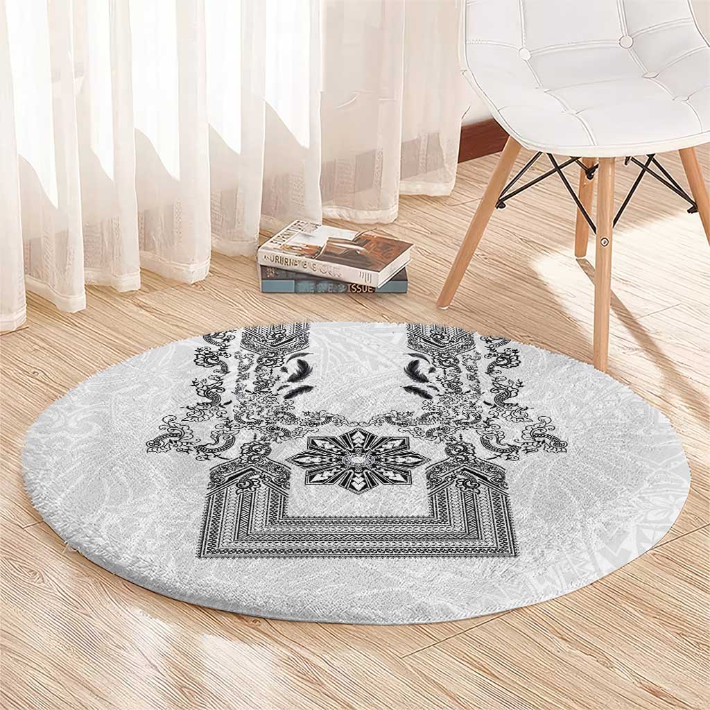 Philippines Barong Style Round Carpet with Polynesian Art and Leaf Motif Black-White Color