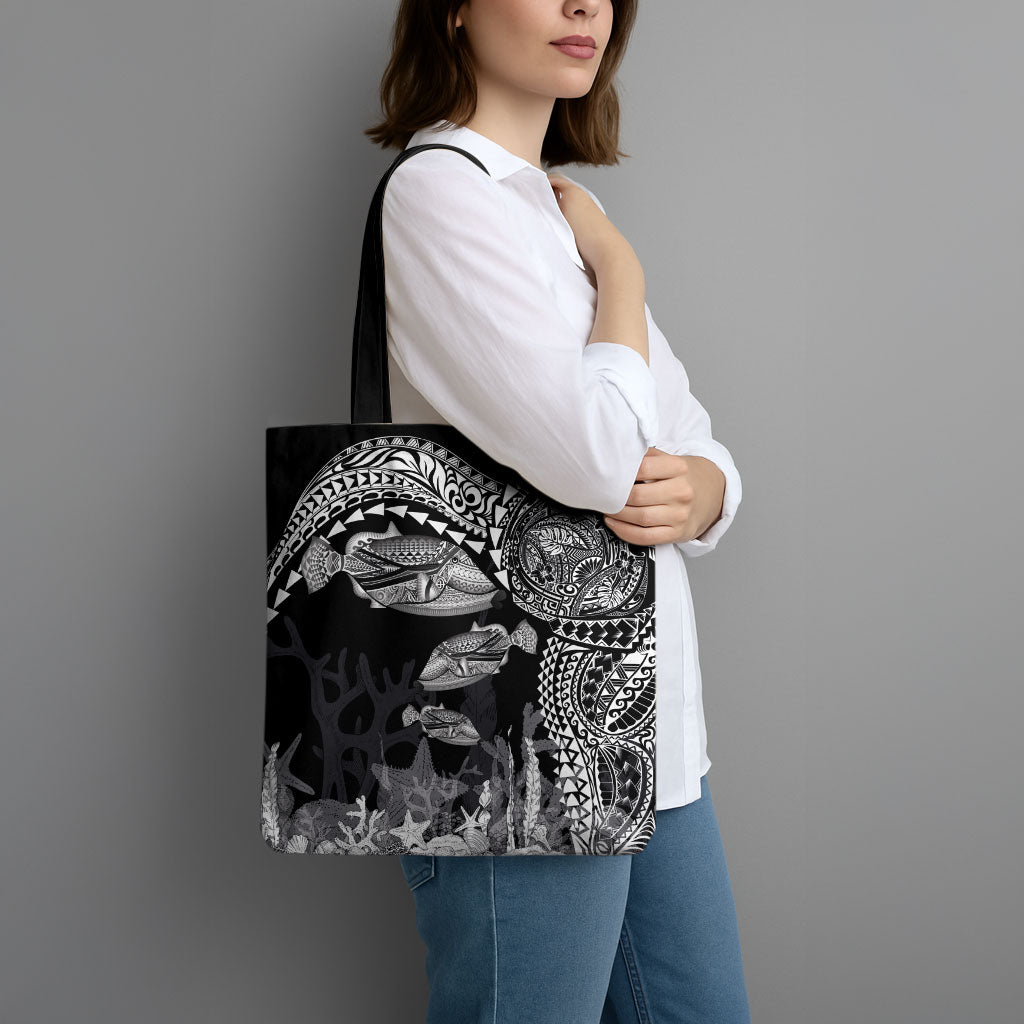 Hawaiian Reef Triggerfish Tote Bag Polynesian Art with Tribal Humuhumunukunukuapua'a LT03 - Polynesian Pride