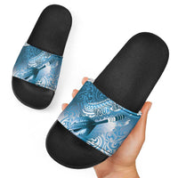Personalised New Zealand Aotearoa Darts Masters Slide Sandals Maori Art Tattoo with Tribal Dart Symbol Blue - Polynesian Pride