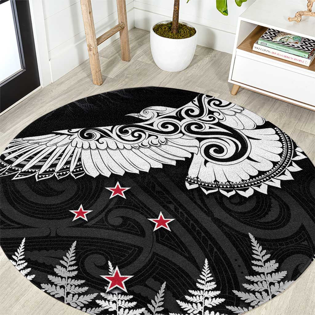 New Zealand Kea Bird Round Carpet Maori Tattoo and Silver Fern Black Color LT03 Black - Polynesian Pride