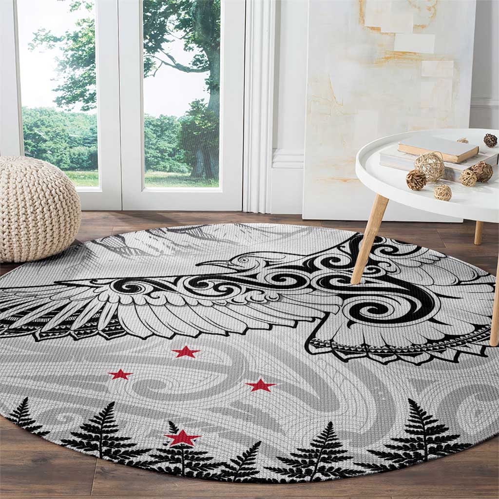 New Zealand Kea Bird Round Carpet Maori Tattoo and Silver Fern White Color LT03 - Polynesian Pride