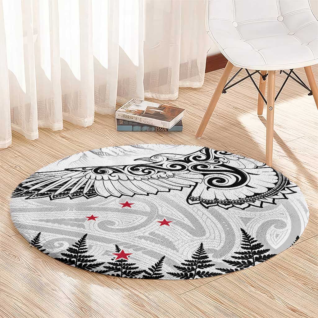 New Zealand Kea Bird Round Carpet Maori Tattoo and Silver Fern White Color LT03 - Polynesian Pride