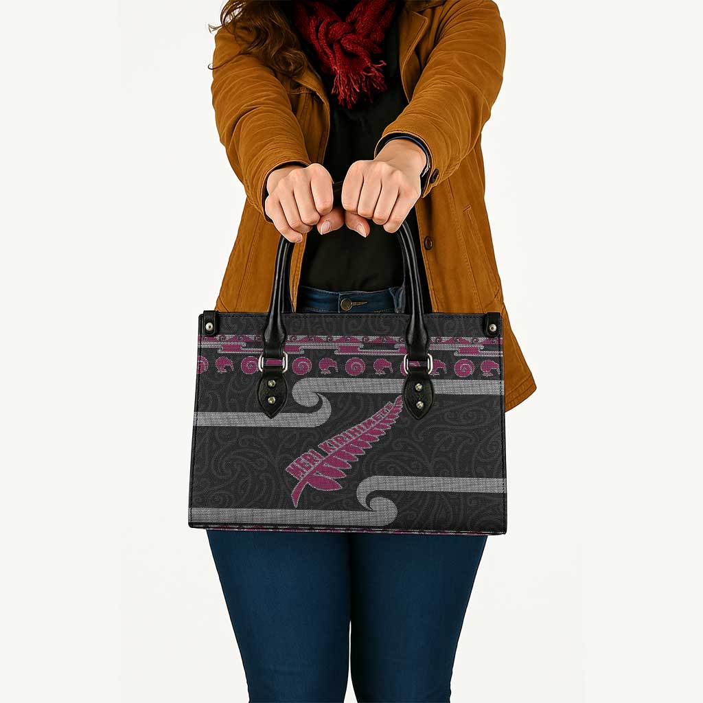 New Zealand Christmas Leather Bag Meri Kirihimete Silver Fern Knit Style Pink Color - Polynesian Pride