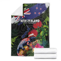 New Zealand Christmas Blanket Meri Kirihimete-Tuatara and Pohutukawa Black Color