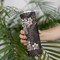 Hawaiian Plumeria-Polynesian Art Tattoo Grayscale Color Skinny Tumbler