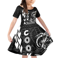 Cook Islands Va'a Polynesian Art Tattoo Family Matching Off Shoulder Short Dress and Hawaiian Shirt Black Color LT03 Daughter's Dress Black - Polynesian Pride