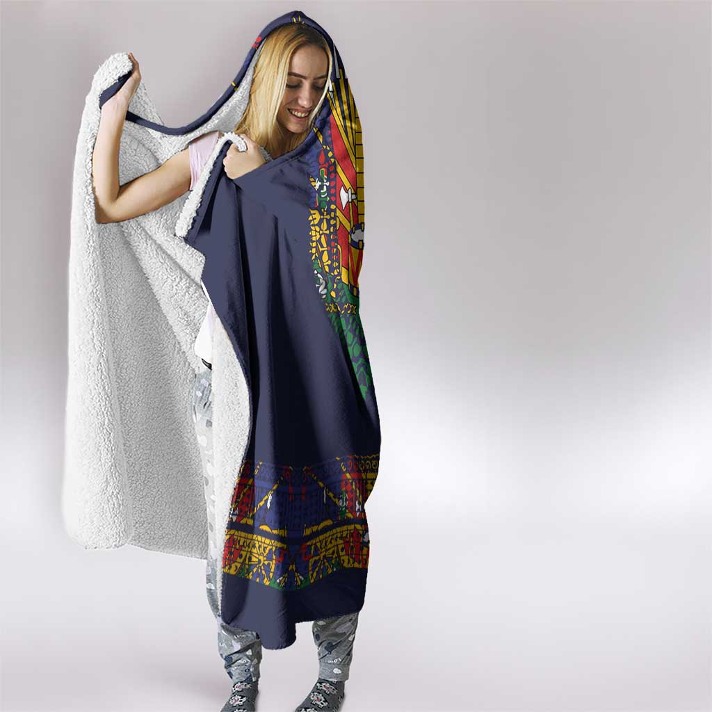 Haiti Flag Traditional Dashiki Hooded Blanket Black Color - Polynesian Pride