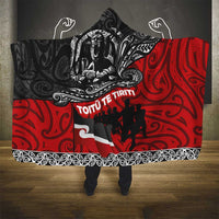 Aotearoa Toitu Te Tiriti Hooded Blanket Honoring Te Tiriti o Waitangi Maori Haka LT03 - Polynesian Pride