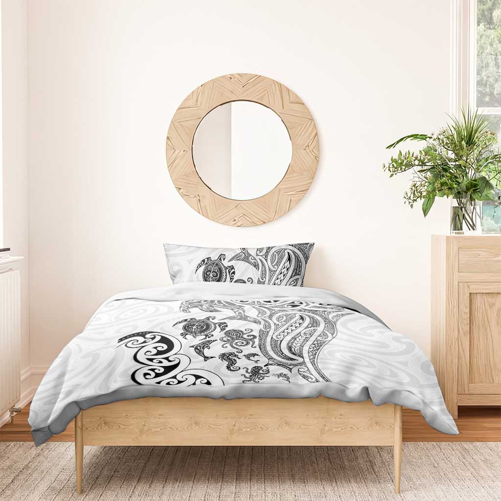 New Zealand Sea Animals with Maori Tribal Tattoo Bedding Set White Color