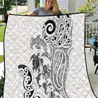 New Zealand Sea Animals with Maori Tribal Tattoo Quilt White Color