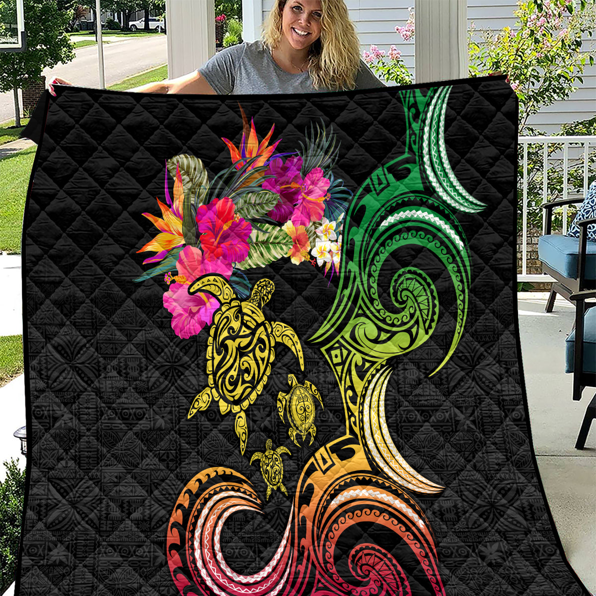 Hawaii Turtle Day Quilt Polynesian Tattoo and Hibiscus Flowers