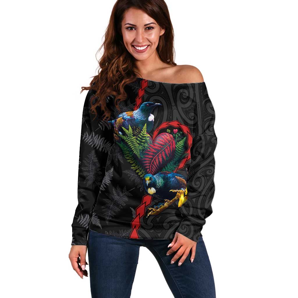 New Zealand Tui Birds Love Couple Off Shoulder Sweater The Heart of Silver Fern Leaves and Maori Tattoo Pattern