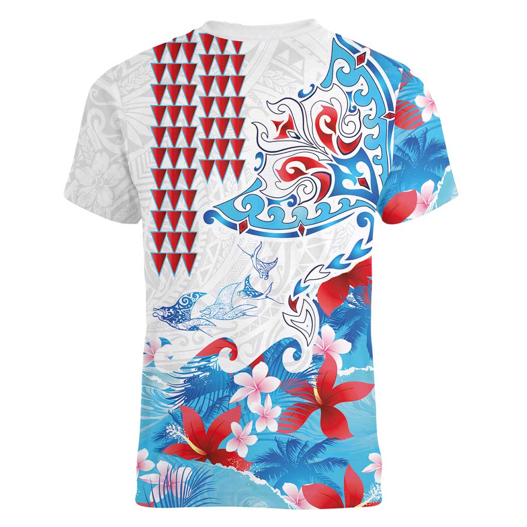 Hawaiian Tribal Manta Ray Women V-Neck T-Shirt Kakau Tattoo and Flowers Surfing Waves Pattern Ocean Color