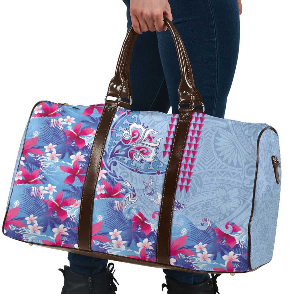 Hawaiian Tribal Manta Ray Travel Bag Kakau Tattoo and Flowers Surfing Waves Pattern Soft Color