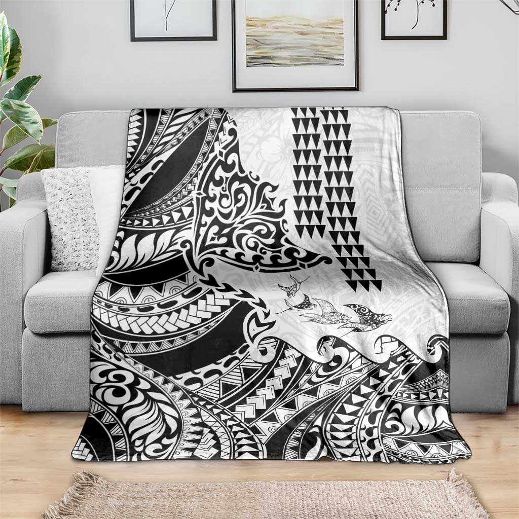 Hawaiian Tribal Manta Ray Blanket Kakau Tattoo and Polynesian Art Motif Pattern