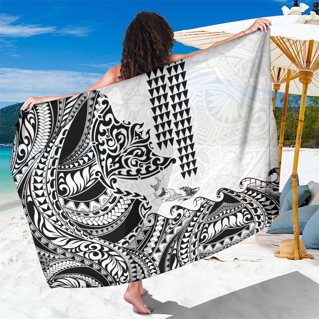 Hawaiian Tribal Manta Ray Sarong Kakau Tattoo and Polynesian Art Motif Pattern
