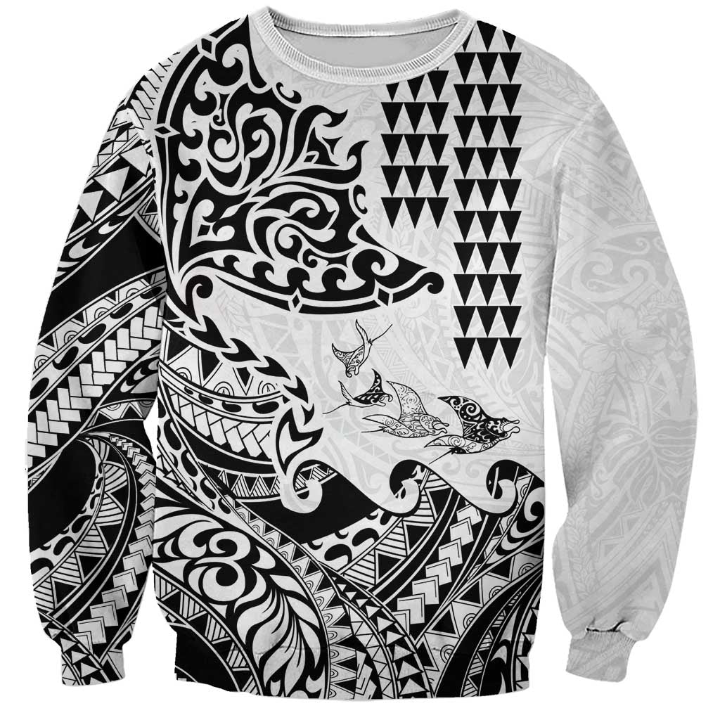 Hawaiian Tribal Manta Ray Sweatshirt Kakau Tattoo and Polynesian Art Motif Pattern