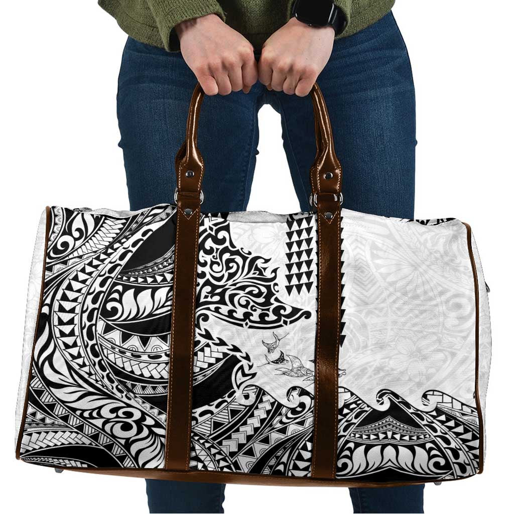 Hawaiian Tribal Manta Ray Travel Bag Kakau Tattoo and Polynesian Art Motif Pattern LT03 Multicolor - Polynesian Pride