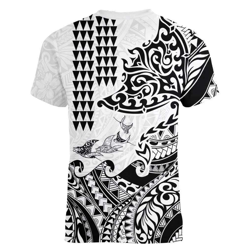 Hawaiian Tribal Manta Ray Women V-Neck T-Shirt Kakau Tattoo and Polynesian Art Motif Pattern