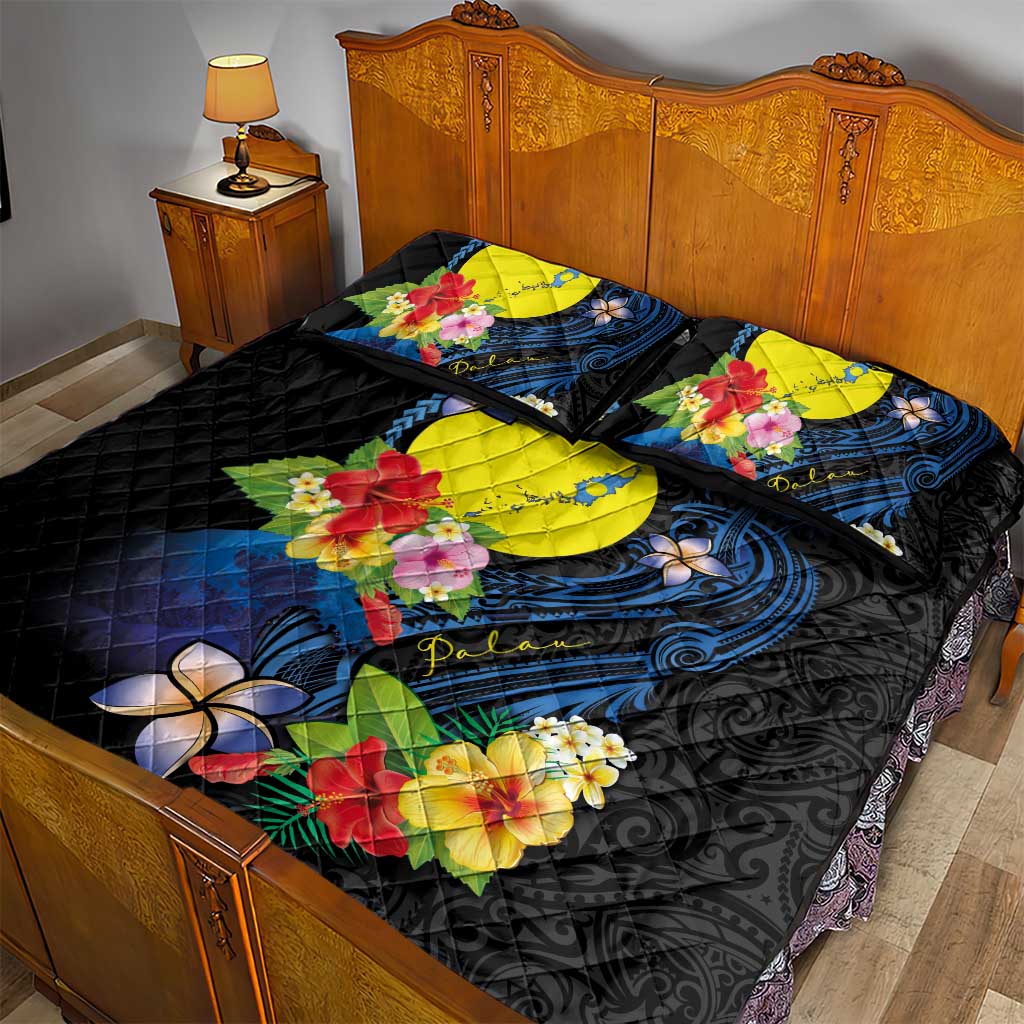 Palau Independence Day Quilt Bed Set Melanesian Tattoo with Hibiscus